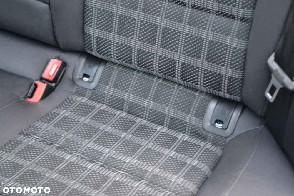 Audi A4 Limousine - 21