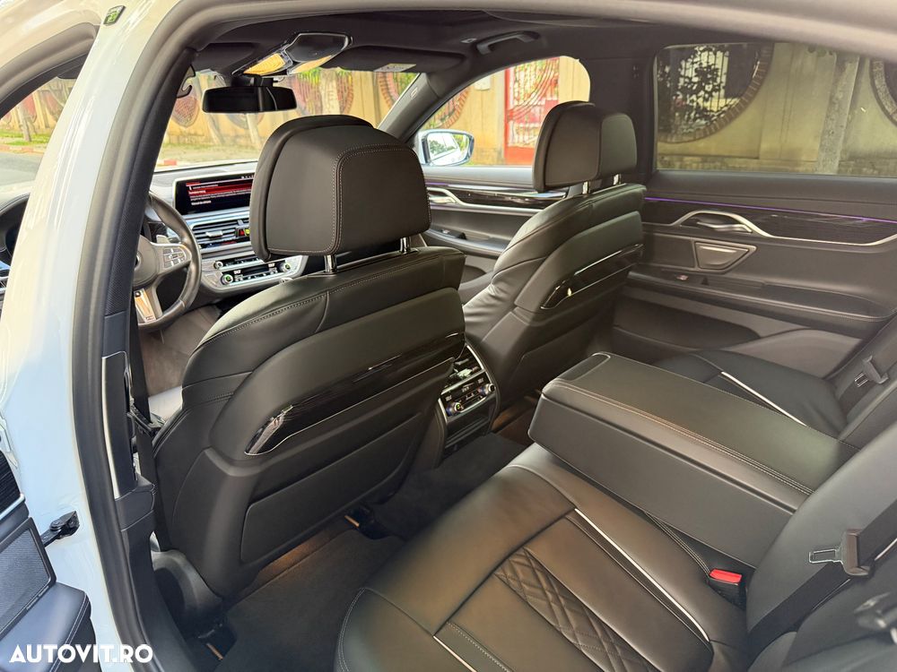 BMW Seria 7 750i xDrive - 7