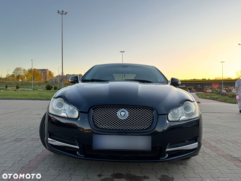 Jaguar XF 3.0 V6 Premium Luxury - 4