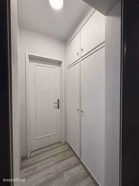 T1 Mobilado - 900€ (Oliveira Douro - Gaia | Junto El Corte Inglês) - Grande imagem: 3/8