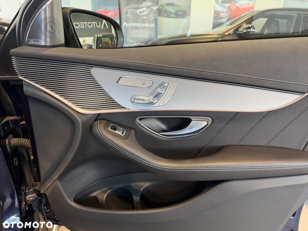 Mercedes-Benz EQC - 25