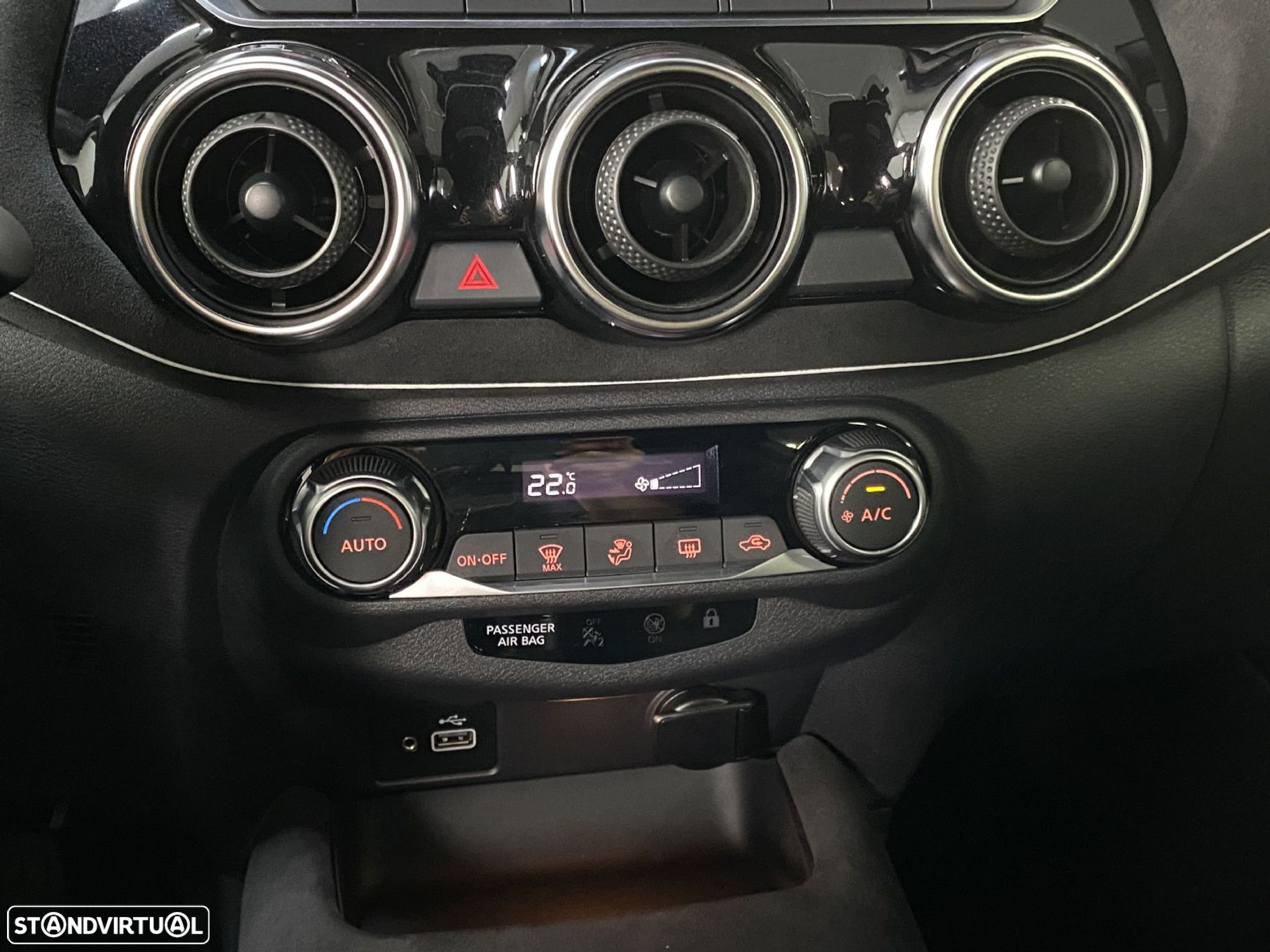 Nissan Juke 1.0 DIG-T N-Design C.Two Tone B.DCT - 17