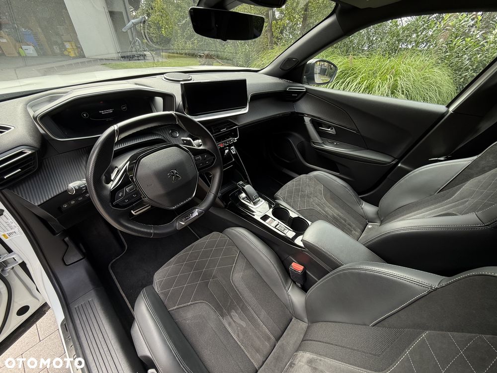 Peugeot 2008 1.2 PureTech GT Pack S&S EAT8 - 14