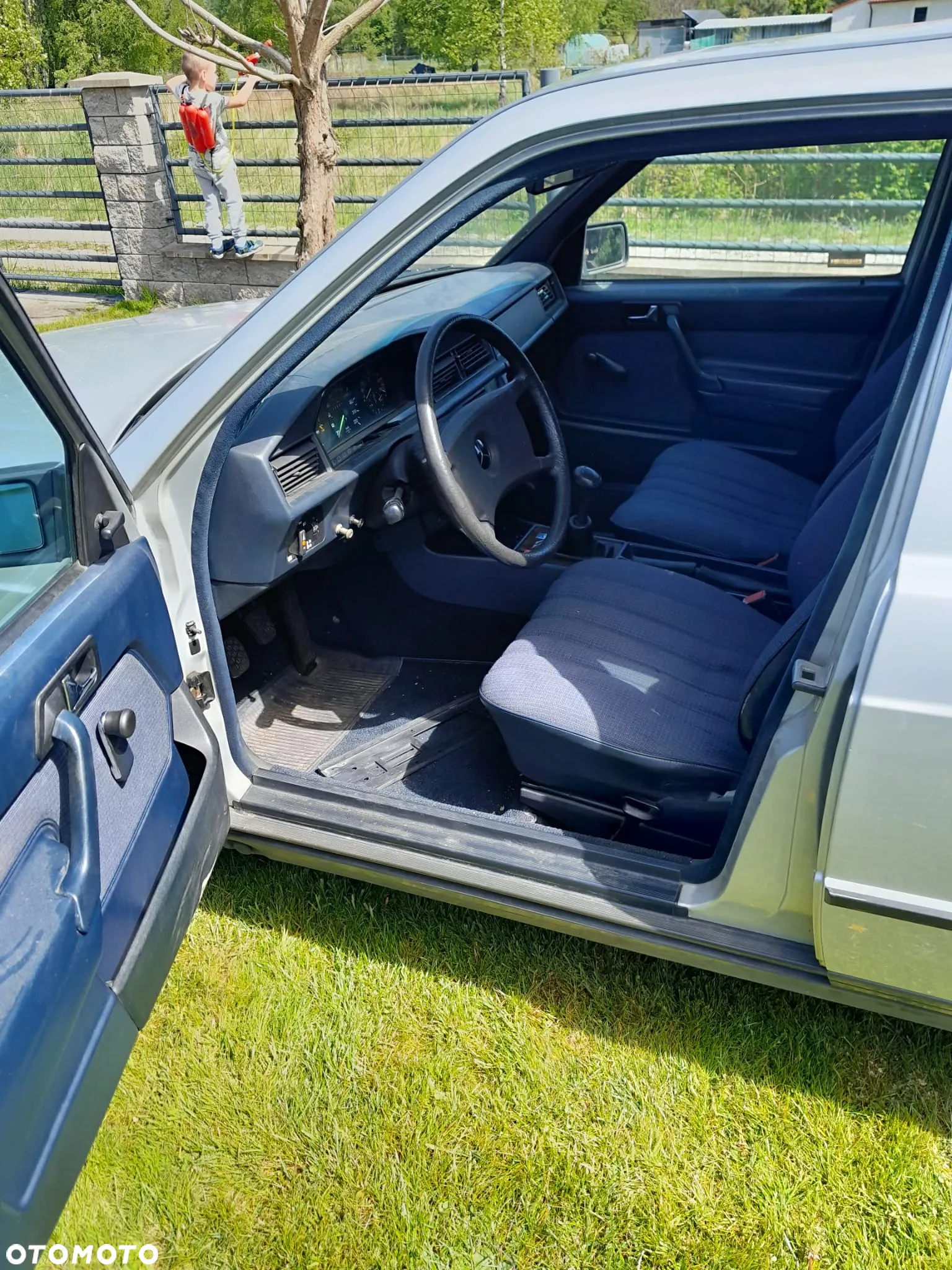 Mercedes-Benz W201 (190) - 25