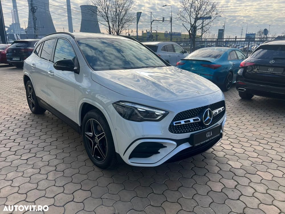 Mercedes-Benz GLA - 1
