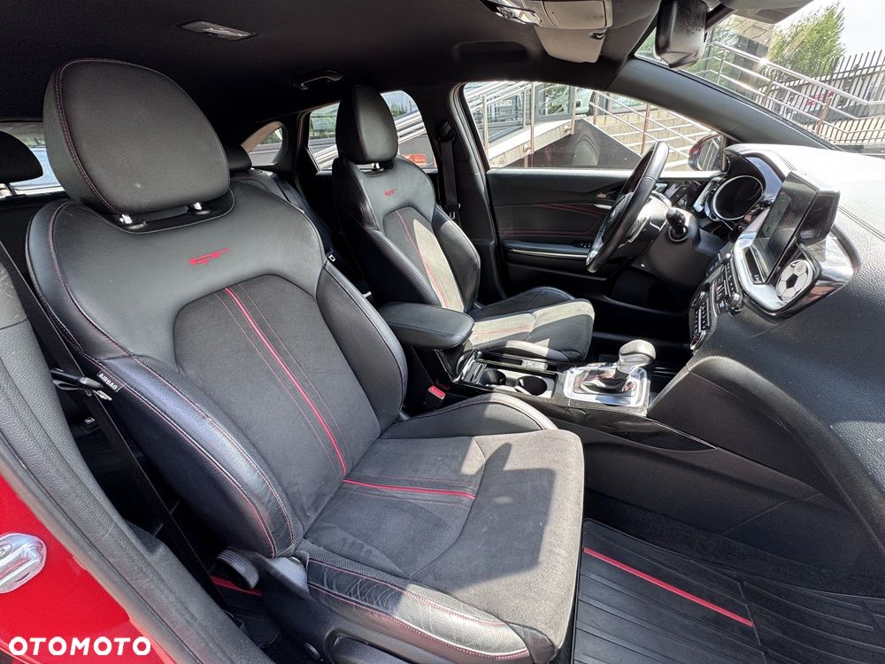 Kia ProCeed - 21