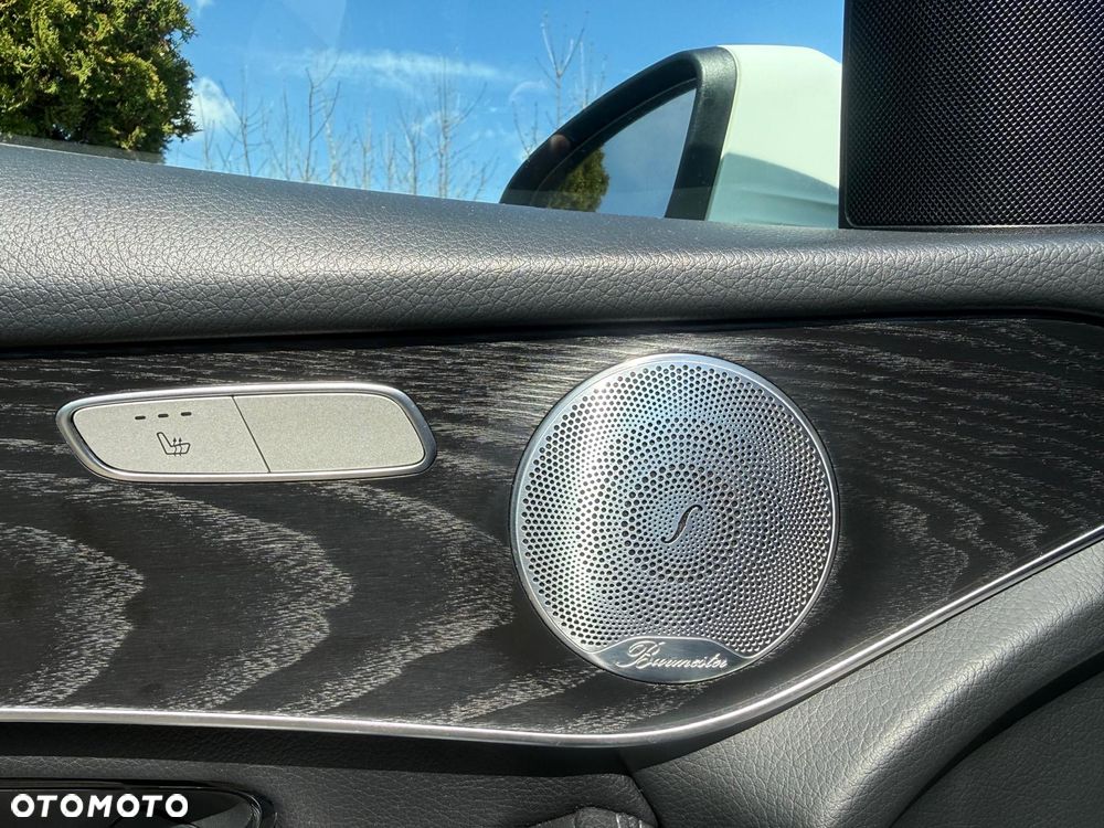 Mercedes-Benz GLC 250 4Matic 9G-TRONIC AMG Line - 24