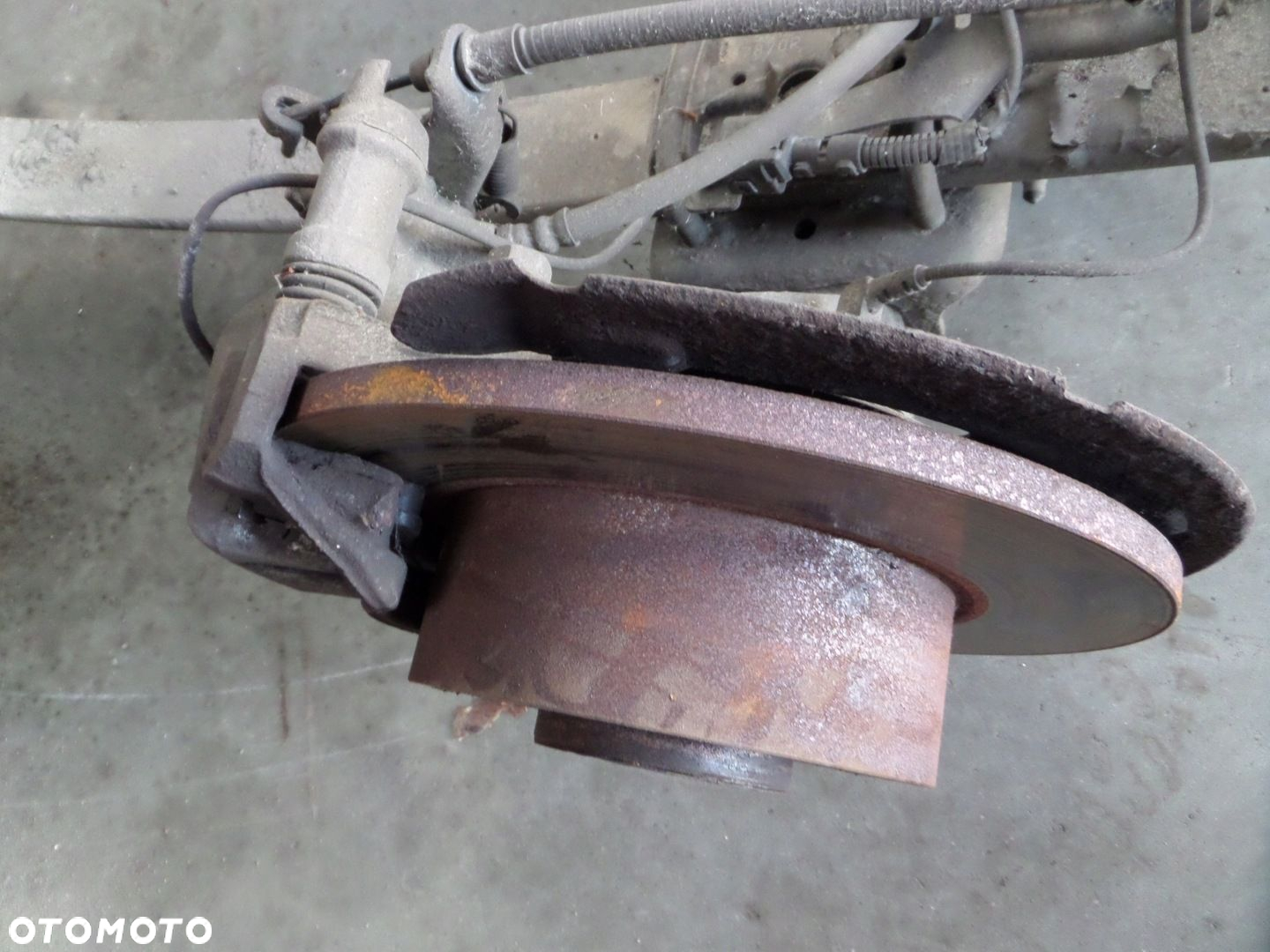 BELKA OŚ ZAWIESZENIE TYŁ RENAULT MASTER III 3 4 IV 10-23R. - 6