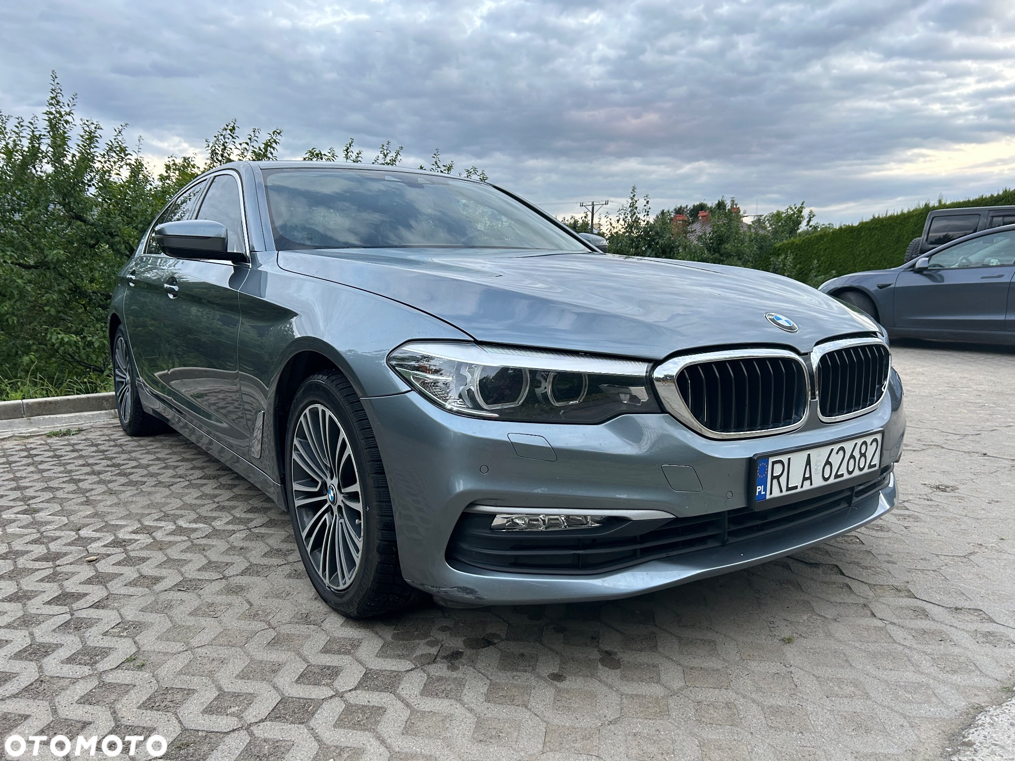 BMW Seria 5 550e xDrive - 3