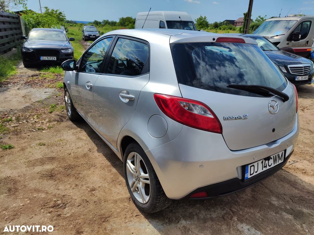 Mazda 2 - 9