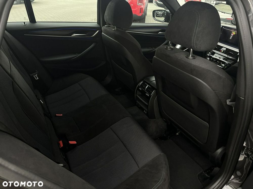 BMW Seria 5 520d M Sport sport - 15
