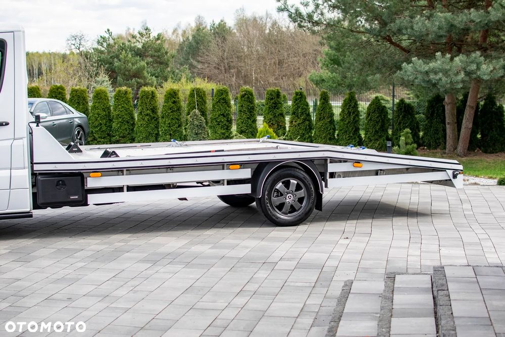 Mercedes-Benz Sprinter 319 - 20