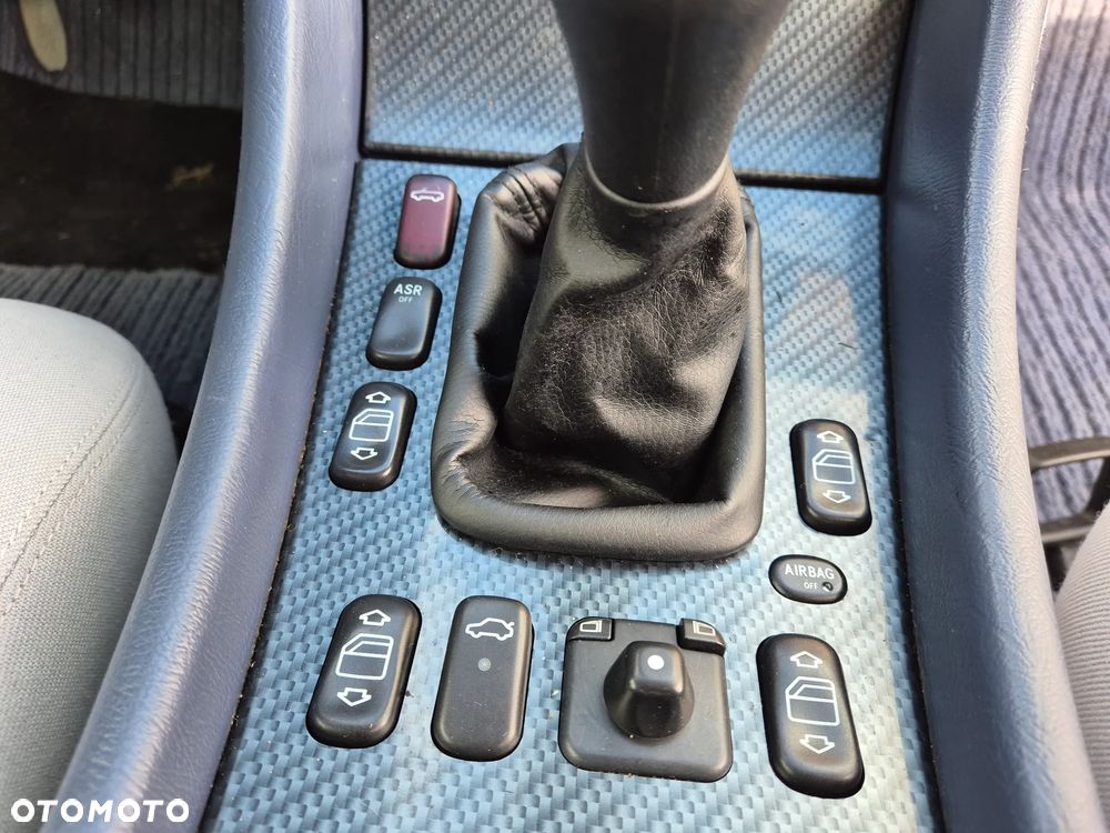 Mercedes-Benz CLK - 9