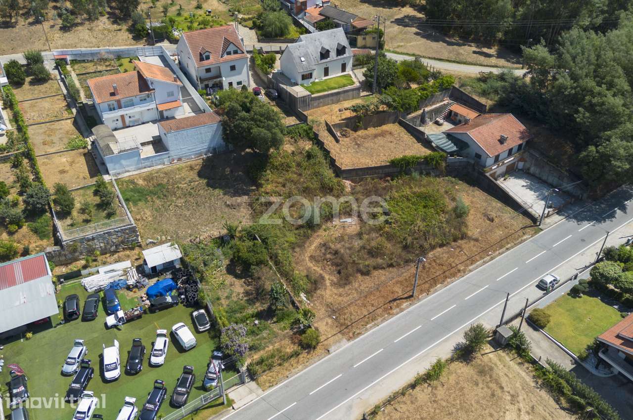 Terreno Urbanizável com 1.800m2 em Melres, Gondomar