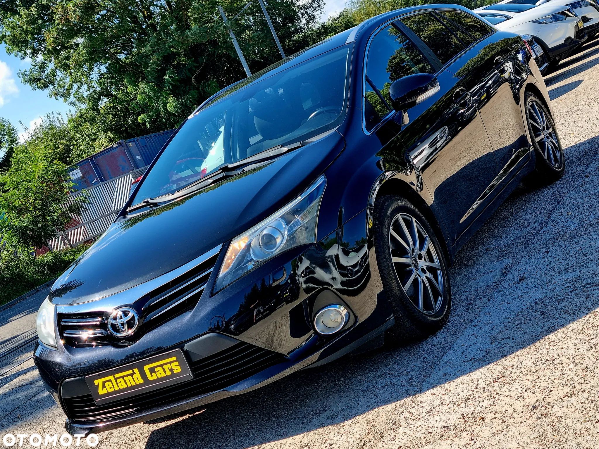 Toyota Avensis 1.8 Sol NAVI - 1
