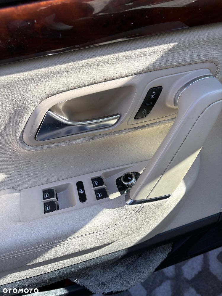 Volkswagen Passat 1.8 TSI Exclusive - 10