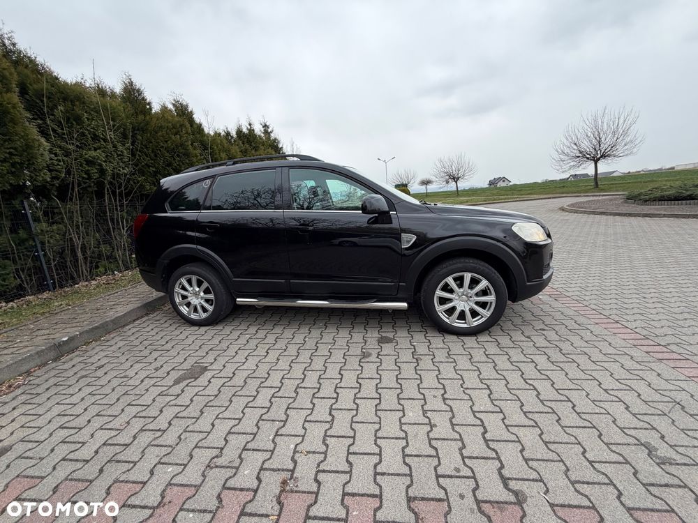 Chevrolet Captiva 2.4 LS 5os - 7