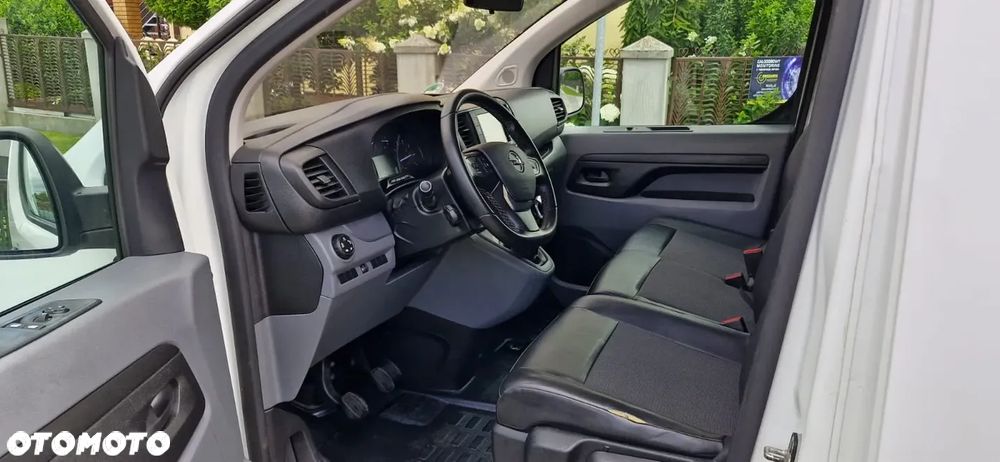 Opel vivaro - 10