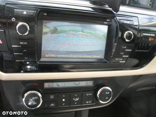 Toyota Corolla 1.6 Premium EU6 - 16