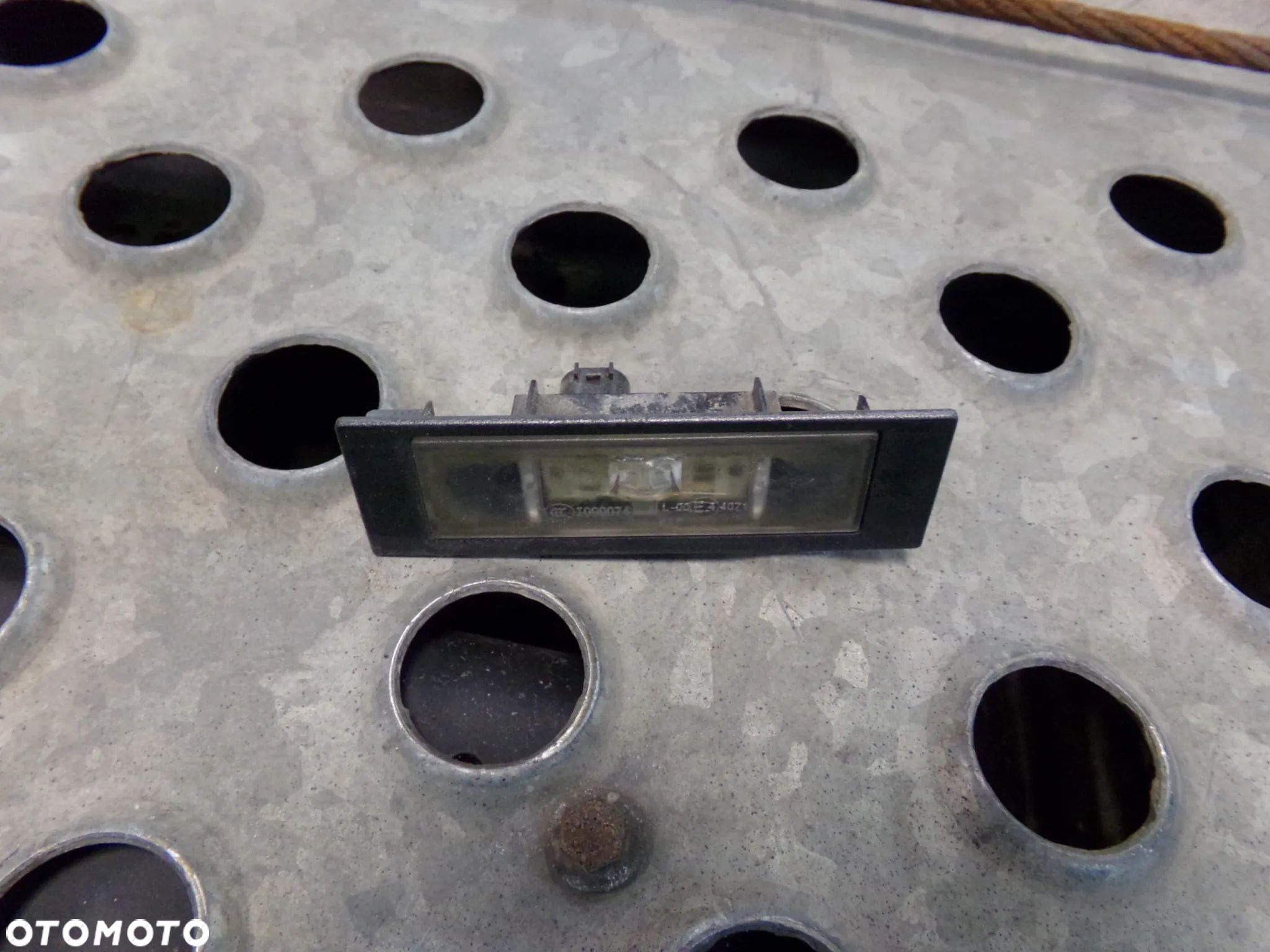 Lampka tablicy rejestracyjnej BMW 1 E81 E87 - 1