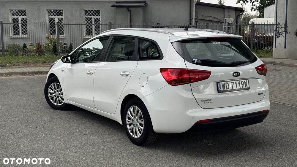 Kia Ceed 1.4 CVVT Attract - 37
