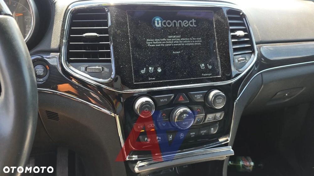 Jeep Grand Cherokee 3.6 V6 Overland - 12