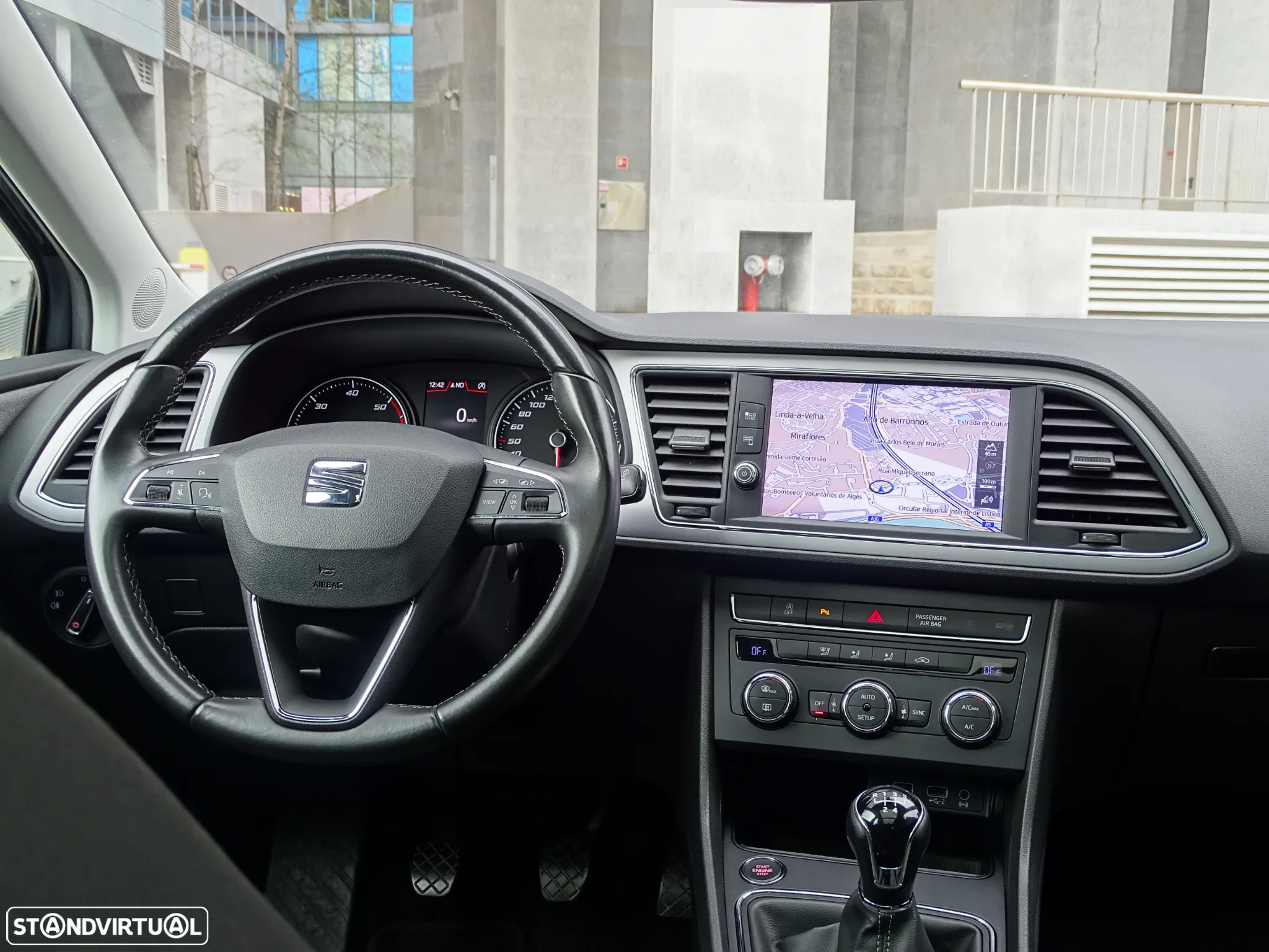 SEAT Leon ST 1.6 TDI Style S/S - 36