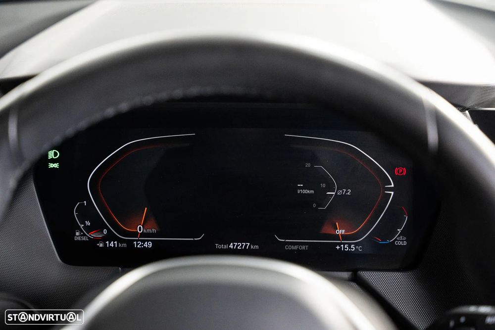 BMW 116 d Pack Desportivo M Auto - 9