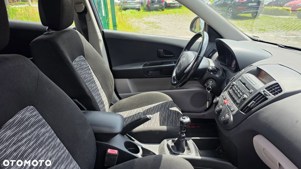 Kia Ceed 1.4 CVVT LX - 7