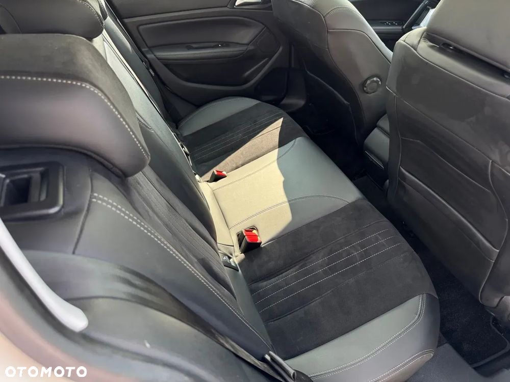 Peugeot 308 1.2 PureTech Allure S&S - 10