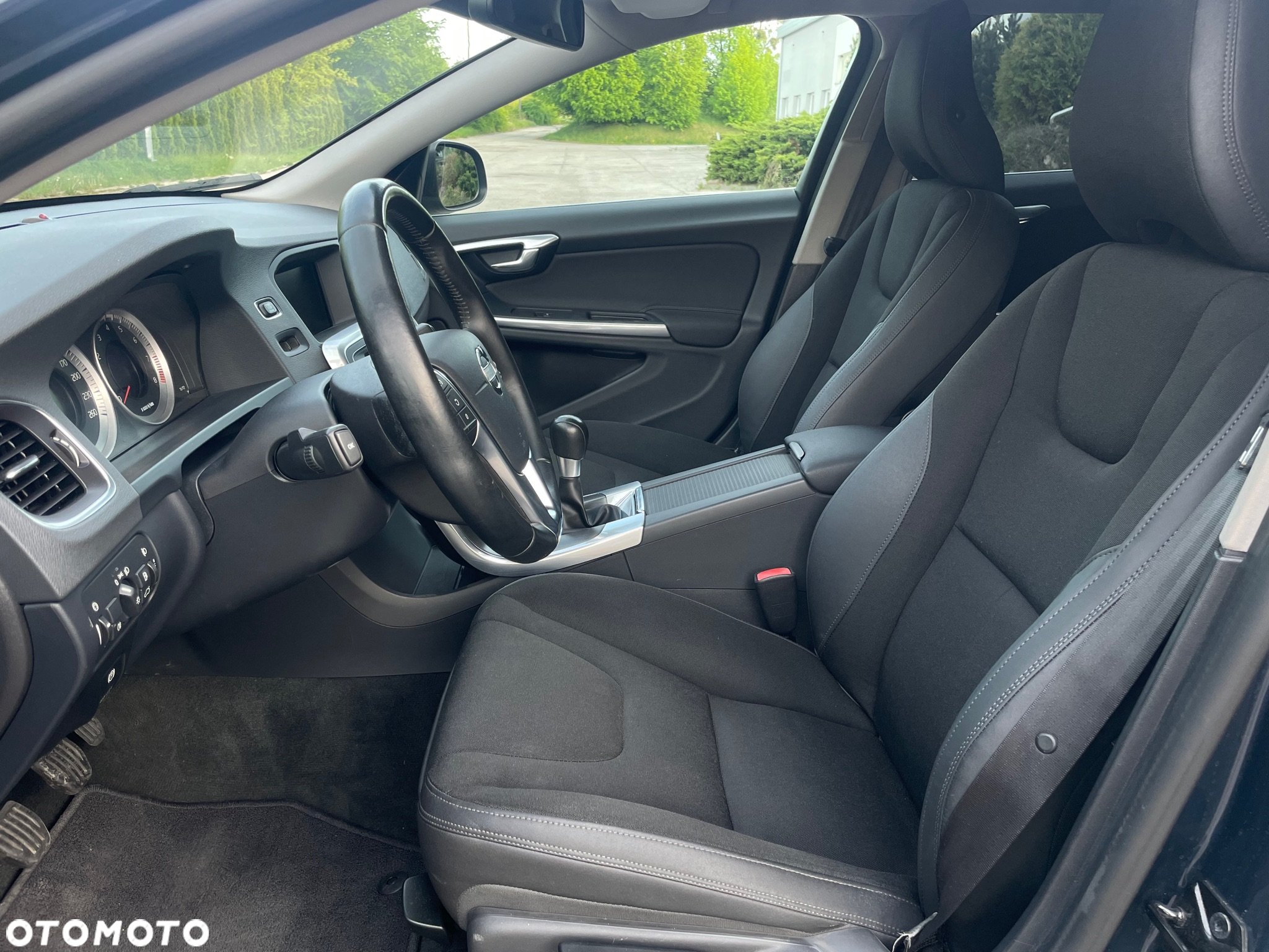 Volvo V60 T3 Momentum - 6