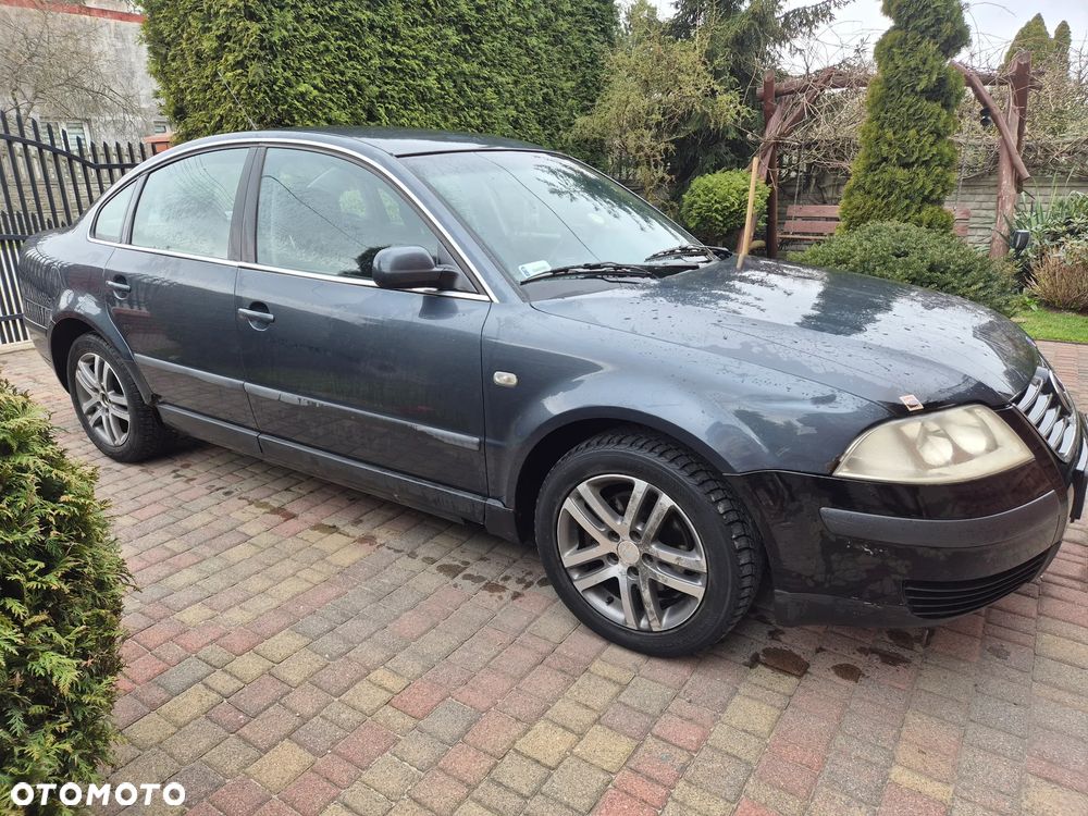 Volkswagen Passat 1.9 TDI Basis - 1