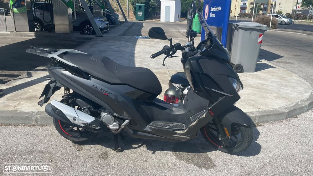 Peugeot Scooter - 2