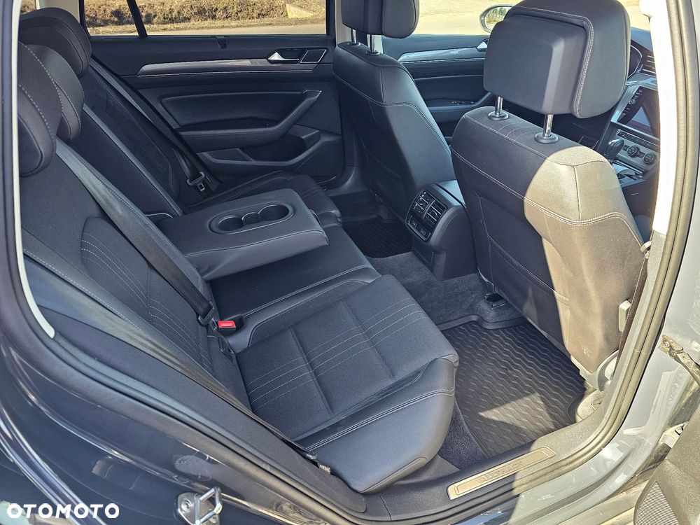 Volkswagen Passat Alltrack - 8