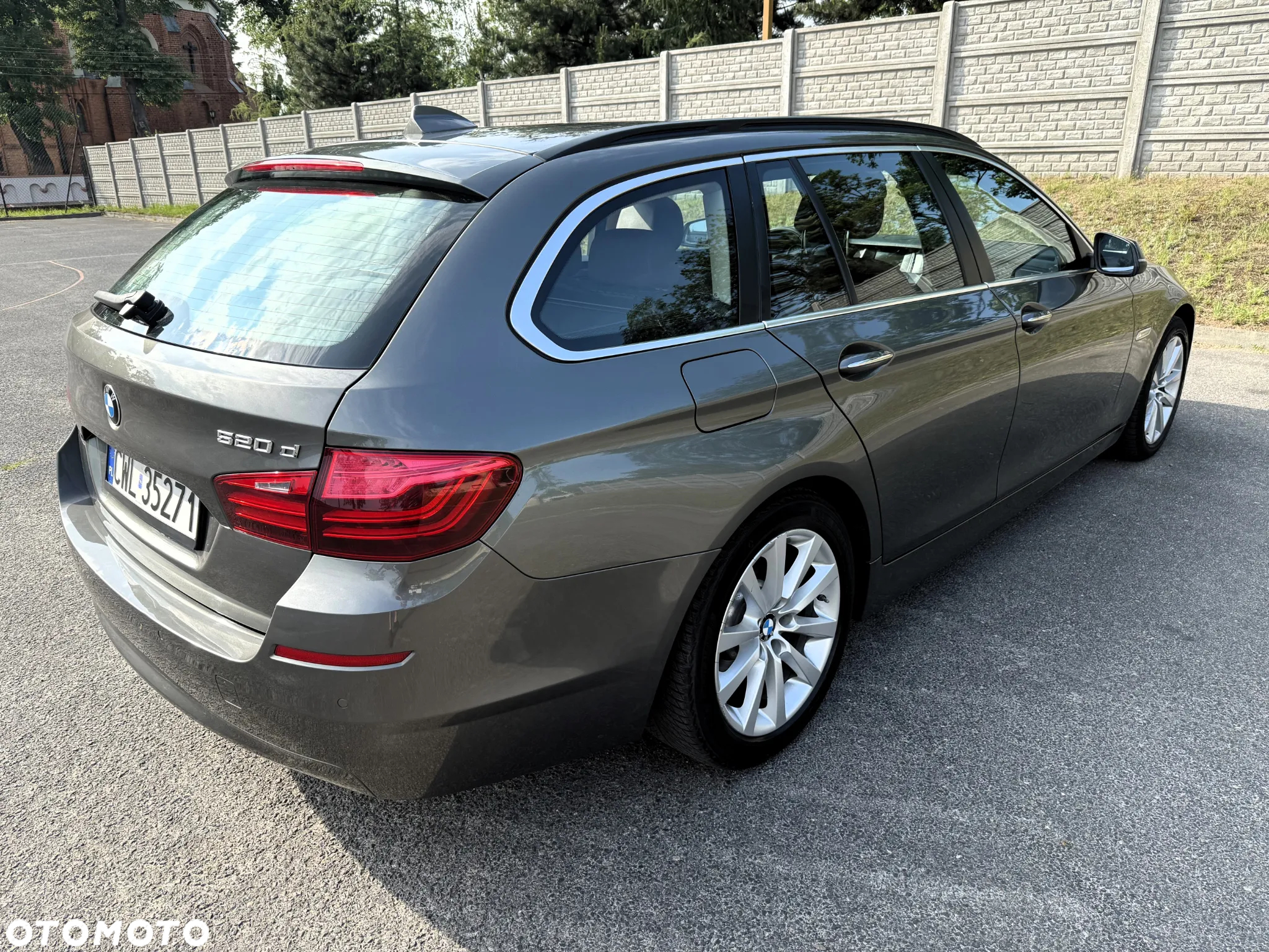 BMW Seria 5 520d Touring Luxury Line - 3