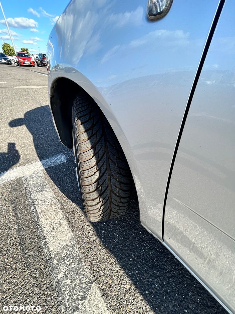 Skoda Fabia 1.2 TSI Family DSG - 9