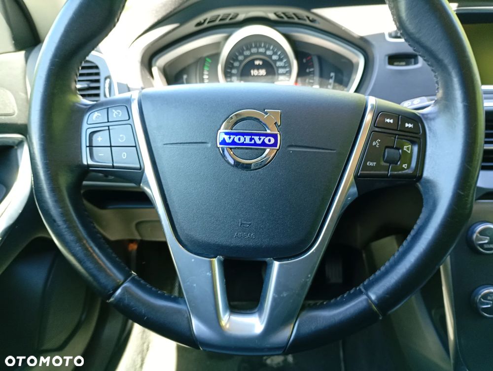 Volvo V40 - 10