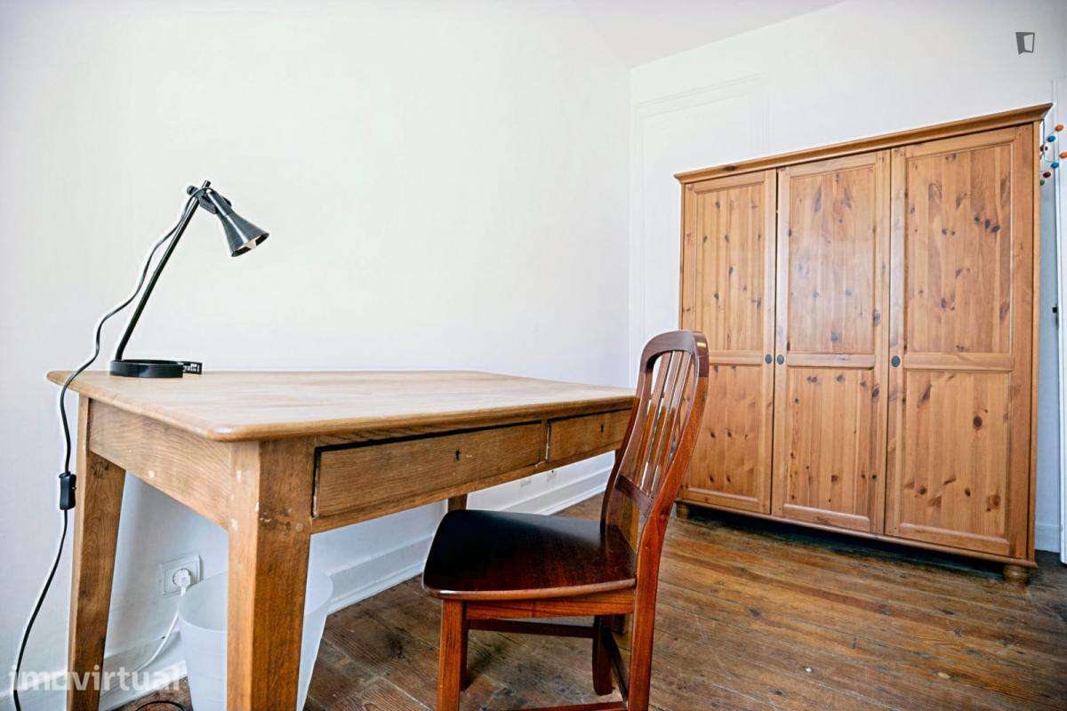 Quarto - localizado em Picoas Lisbon - Grande imagem: 5/27