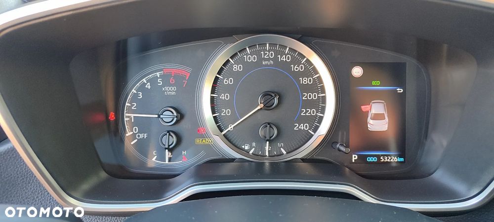 Toyota Corolla 1.8 Hybrid Comfort - 17