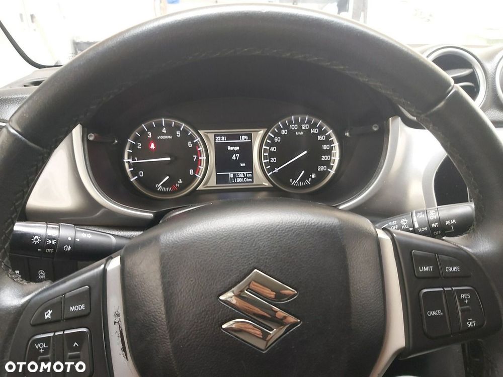 Suzuki Vitara - 30
