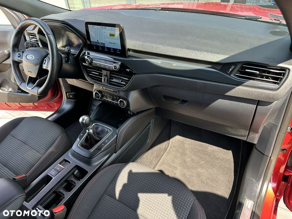 Ford Kuga 1.5 EcoBoost ST-LINE - 15