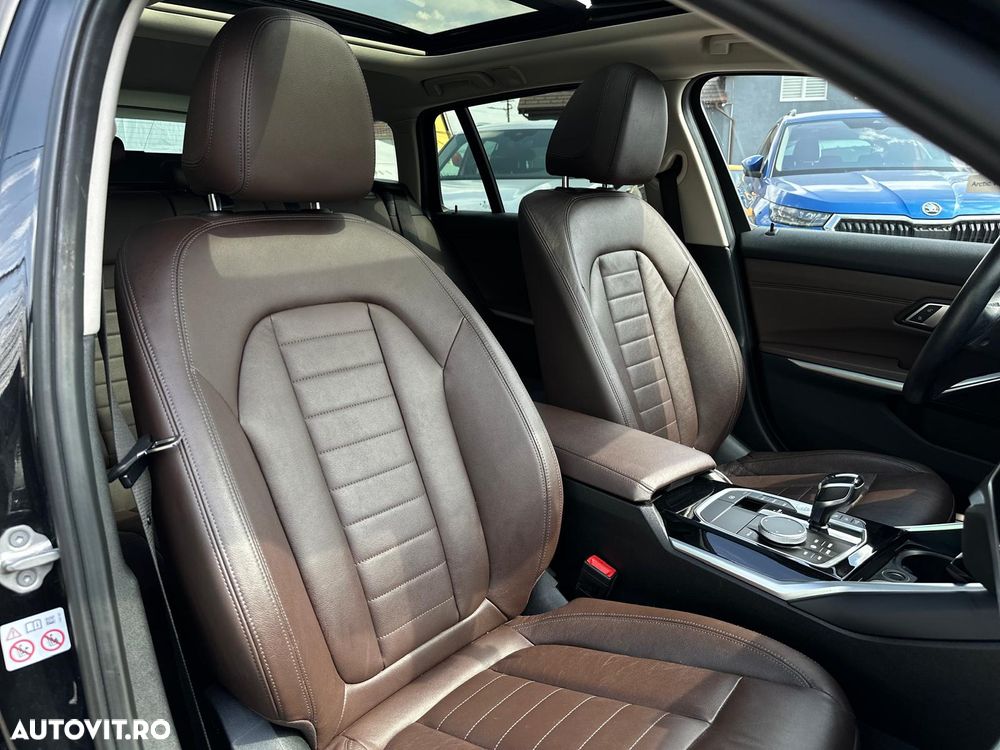 BMW Seria 3 320d xDrive Aut. Luxury Line - 7