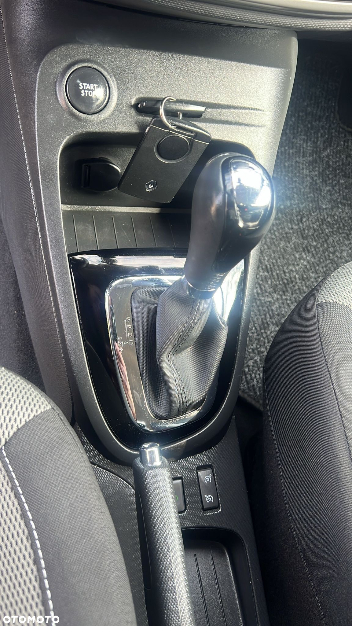 Renault Captur - 21
