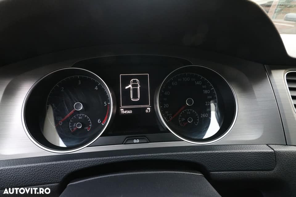 Volkswagen Golf 1.6 TDI DPF BMT Trendline - 9