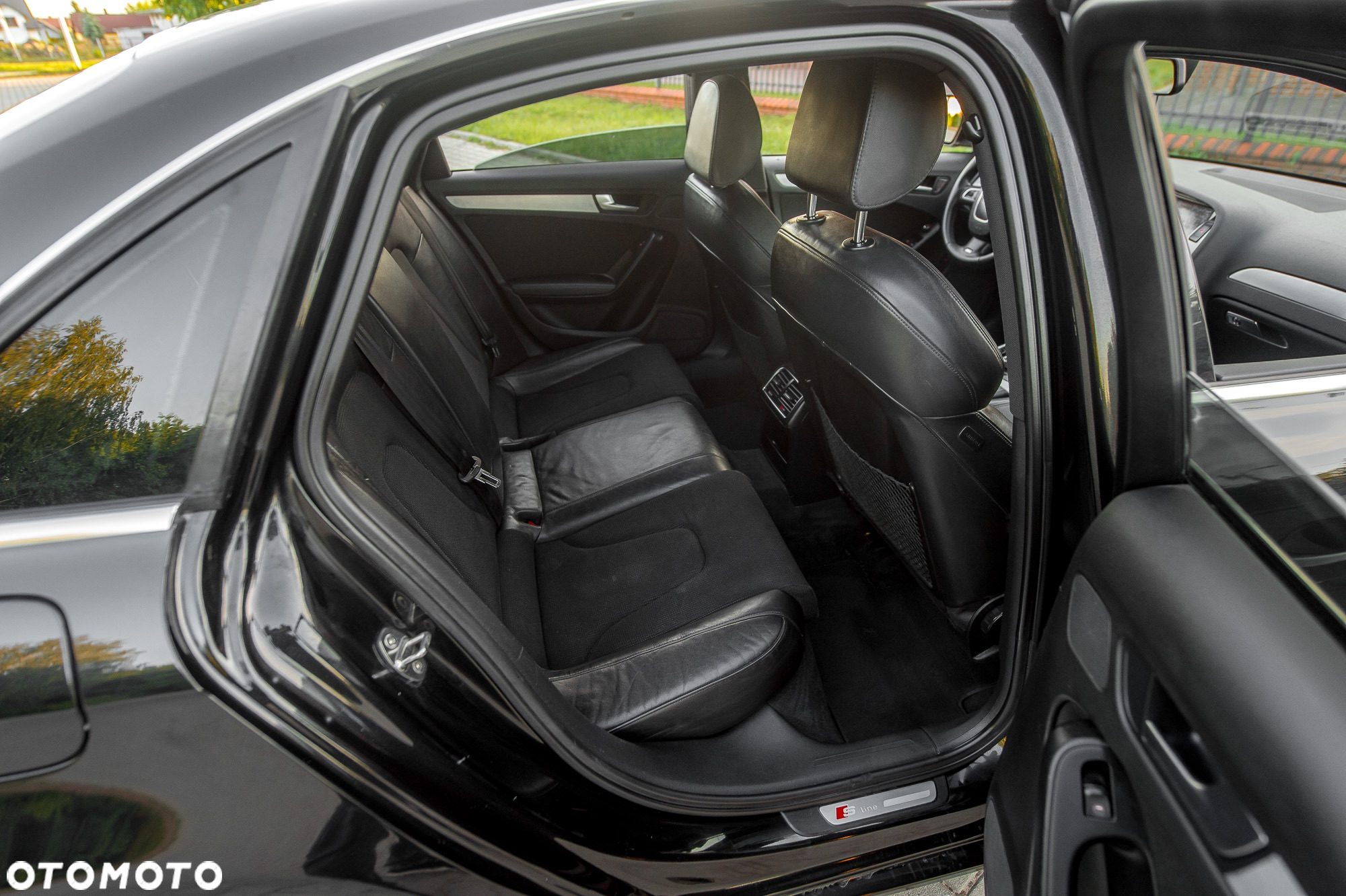 Audi A4 Avant 2.0 TDI DPF quattro S line Sportpaket - 23