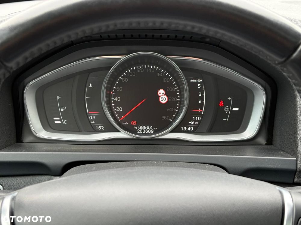 Volvo V60 D3 Summum - 16