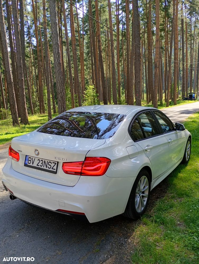 BMW Seria 3 320i Touring xDrive Aut. Luxury Line - 4