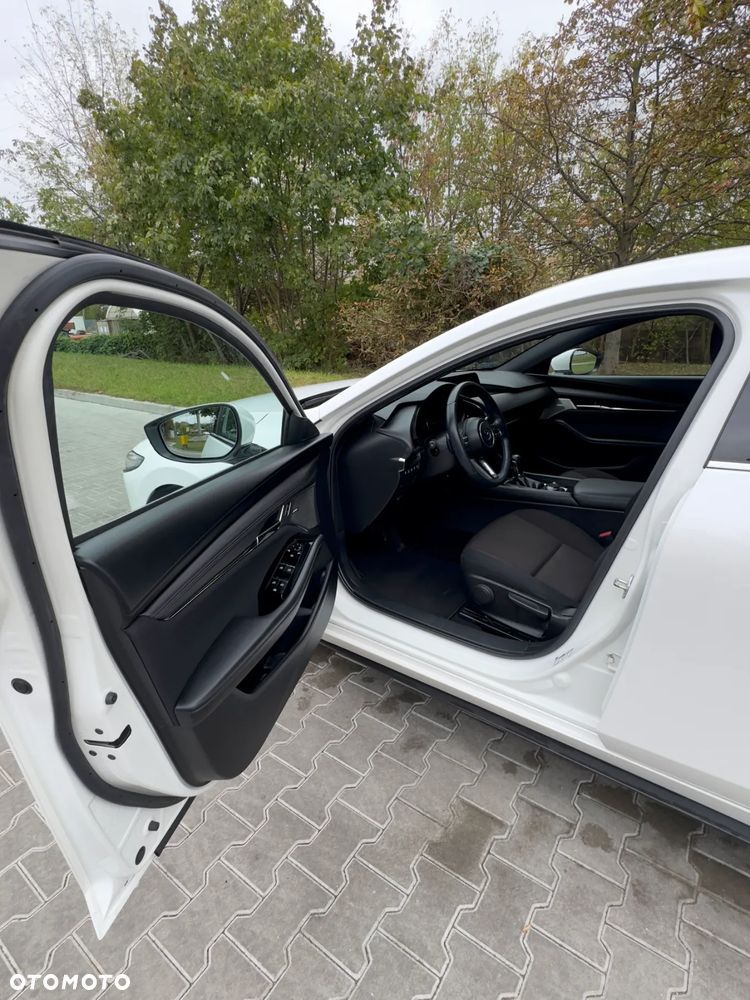 Mazda 3 - 10