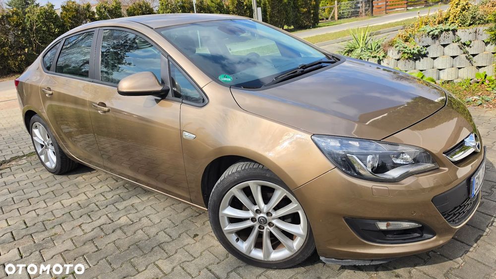 Opel Astra - 35