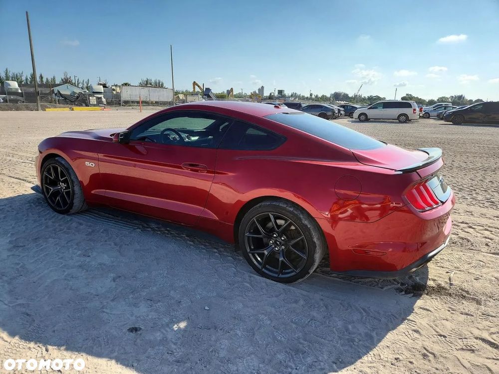 Ford Mustang 5.0 V8 GT - 3
